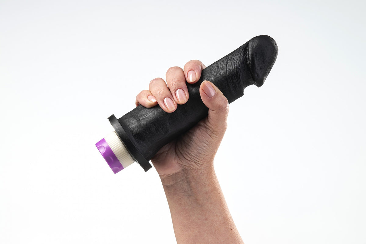 Prótese Realistica Preta Com Vibro - 18cm X 4,5cm - PCP014