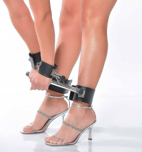 Separador com Algemas para Punhos e Tornozelos - YSZE637